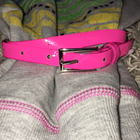 Beautees Colored Heart Design Sweater w/Belt - Picture 4 of 6